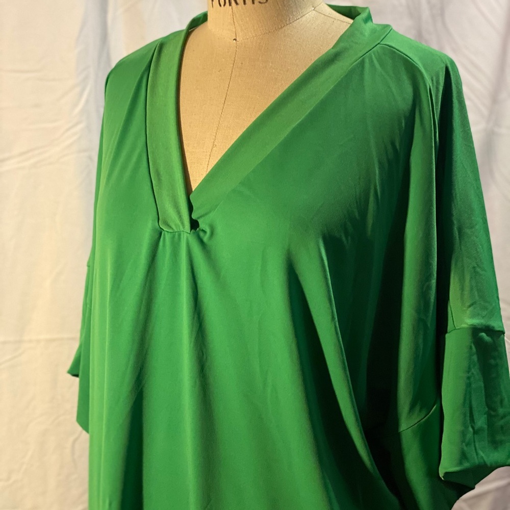 Go Couture V-Neck Dress